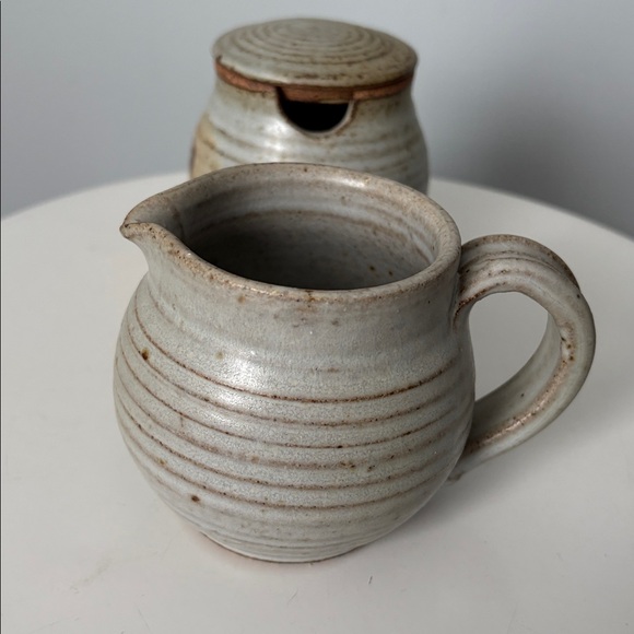 Rustic Pottery Sugar and Creamer Set - Picture 6 of 8
